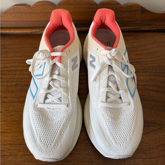 New Balance Fresh Foam X 1080 v13 - Picture 2 of 9